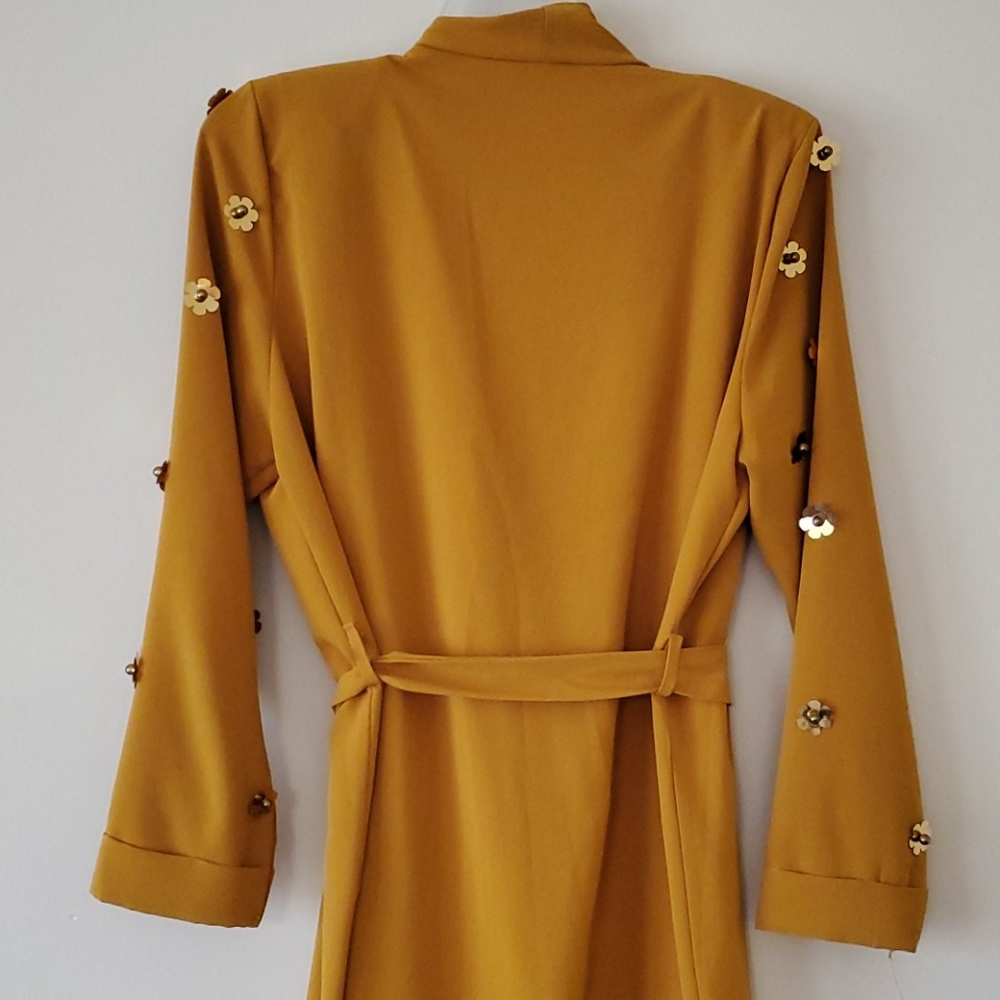 Tunic - Picture 5 of 5